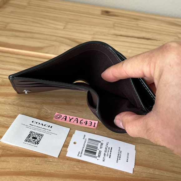 Coach Wallet🎈🎈 - Picture 8 of 9